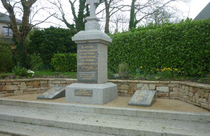 Penguerec massacre monument