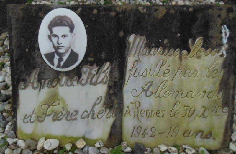La Roche-Maurice Cemetery